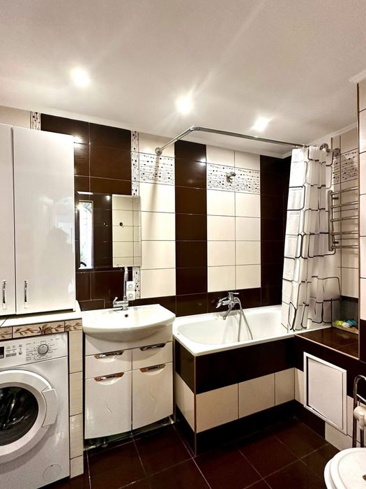 2-кімнатна квартира з ремонтом і меблями | Луцьк