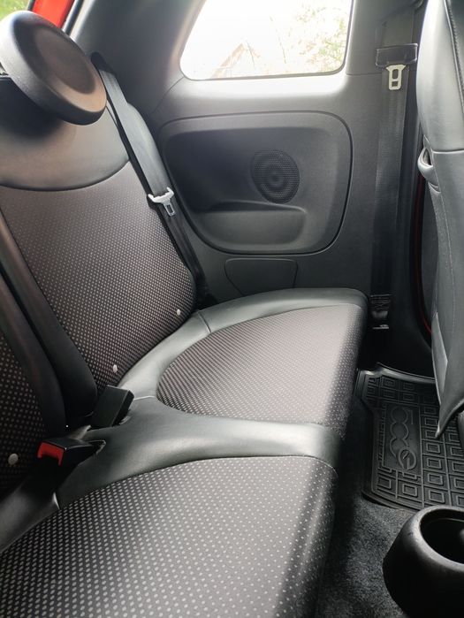 Автомобіль Fiat 500е