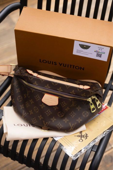 Nerka torebka Louis Vuitton bumbag