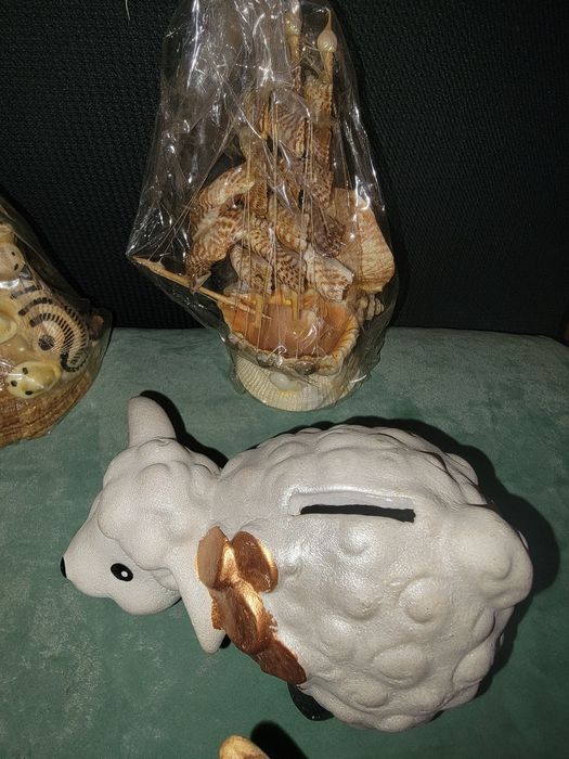 Декор, фигурки из ракушки, пепельница, копилка, статуэтка кораблик, де