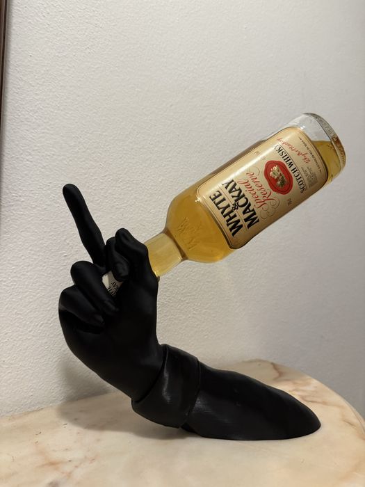 Varios suportes de garrafa