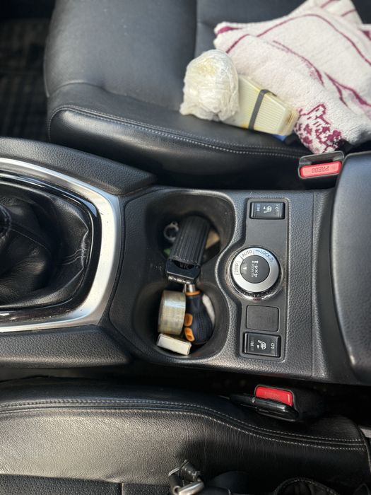 Продам NISAN X-TRAIL 2016р