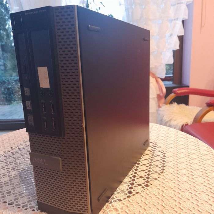 Komputer stacjonarny DELL Optiplex 7010 4x3.3GHZ 4GB 250Gb WIN7/10