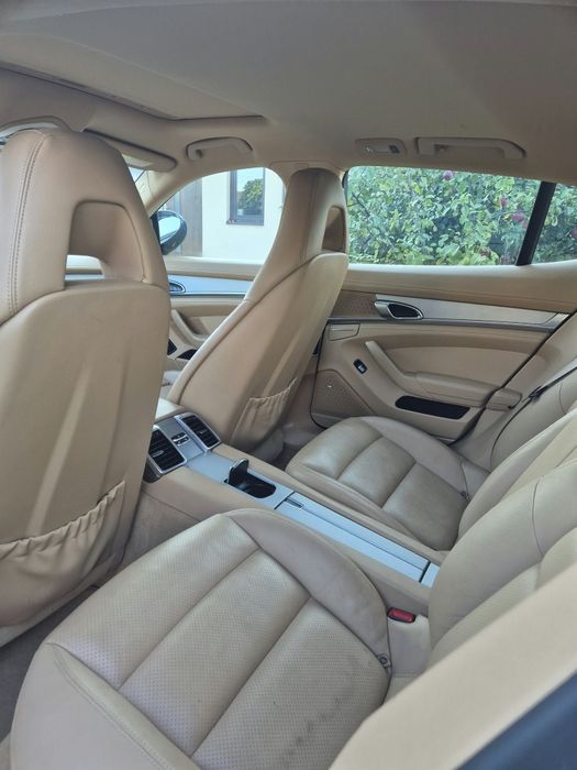 Sprzedam Porsche Panamera 4