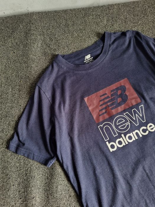 Чоловіча синя футболка New Balance M