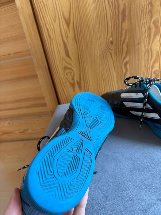 Buty piłkarskie na halę Adidas, rozm. 42 2/3