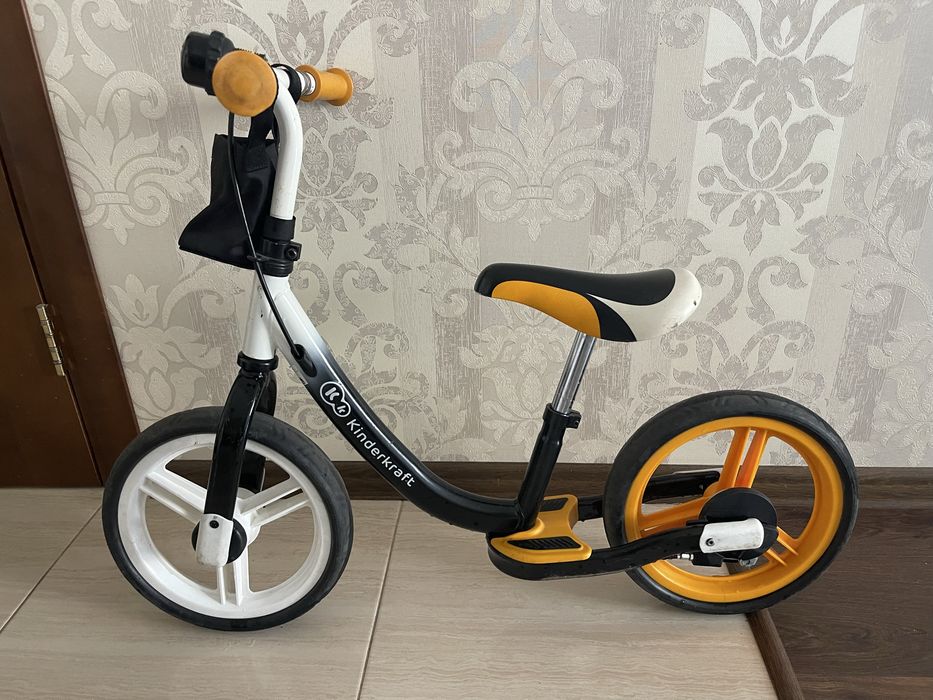 Дитячий біговел Kinderkraft