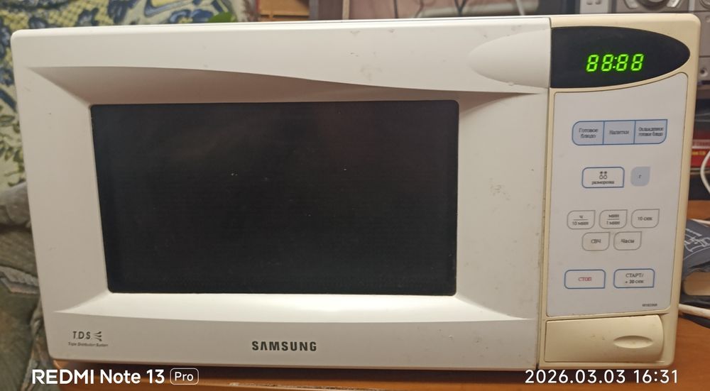 Мікрохвильова піч Samsung