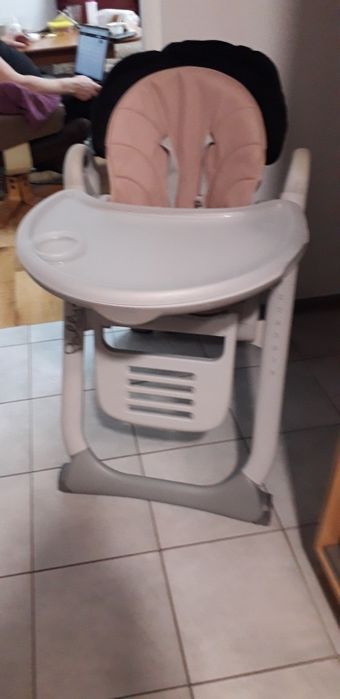 Krzeselko do karmienia