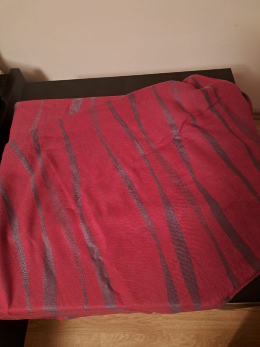 Kocyk cienki mały czerwono - szary/nowy