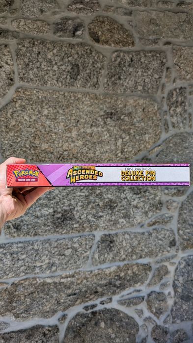 Pokémon TCG: First Partners Deluxe Pin Collection