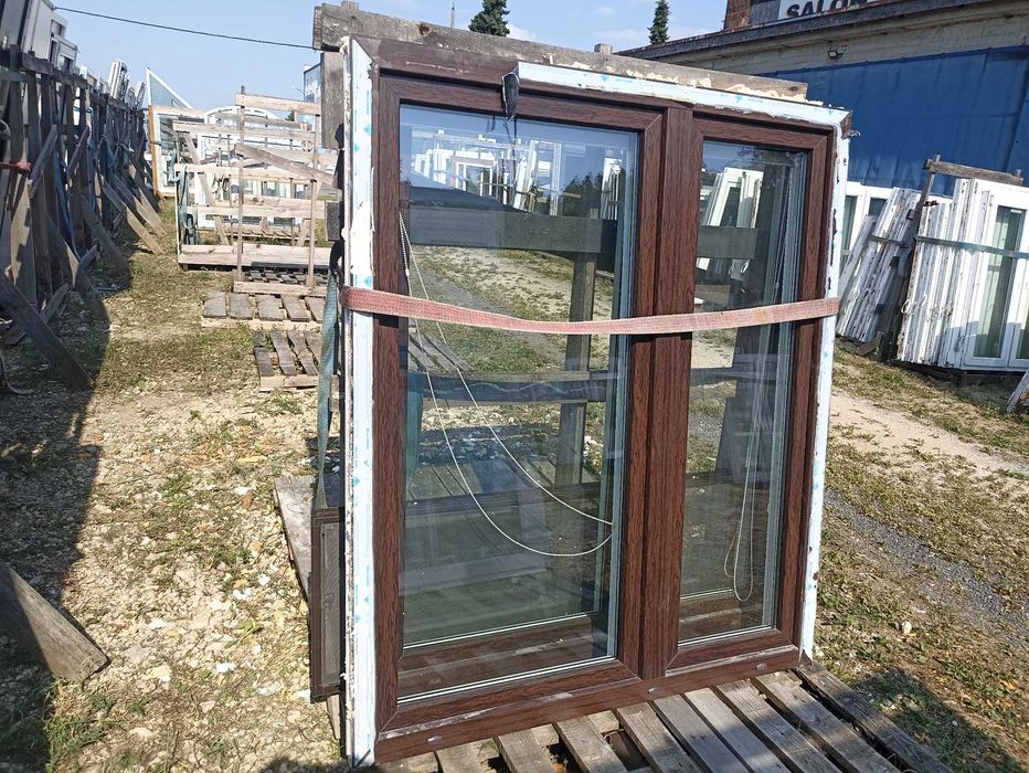 Okno pcv 144/167 brąz