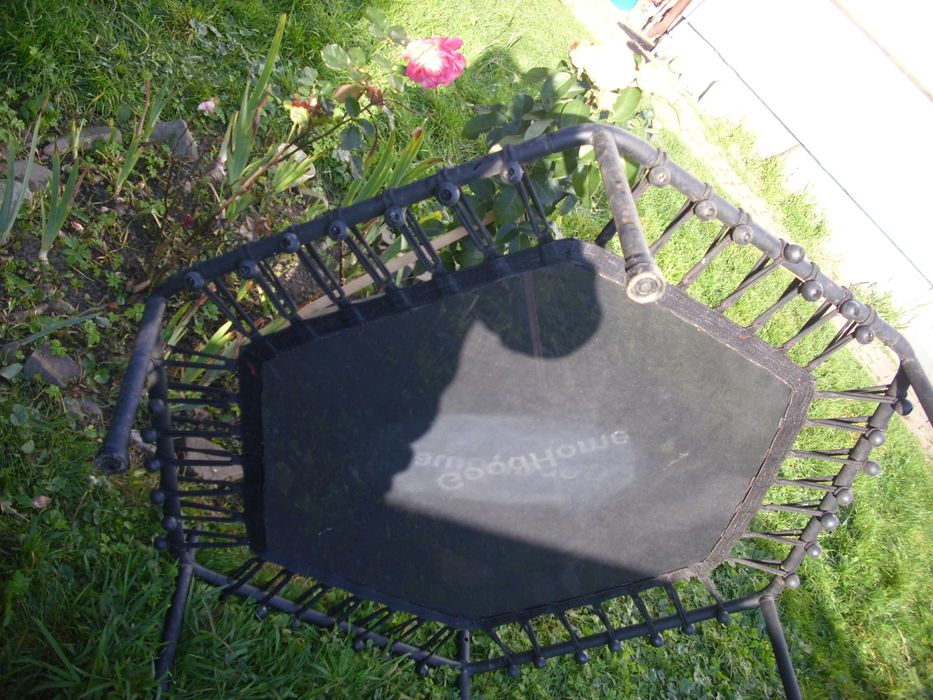 Trampolina  118 cm *  105 cm