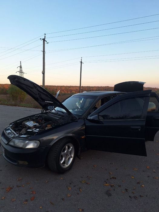 Продам opel vectra b 1.8 газ/бензин