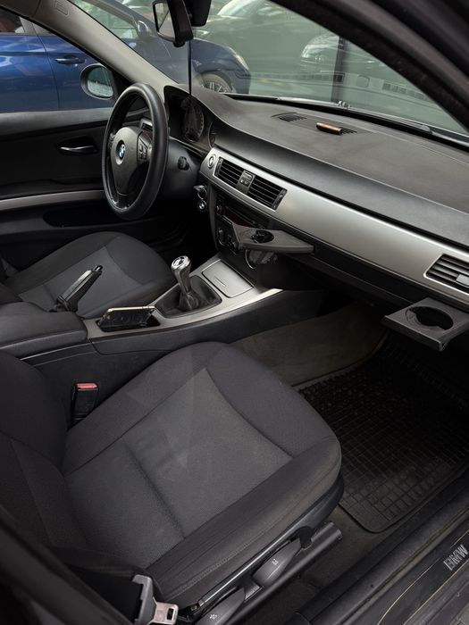 Bmw e90 2.0 benzyna+Lpg•sedan