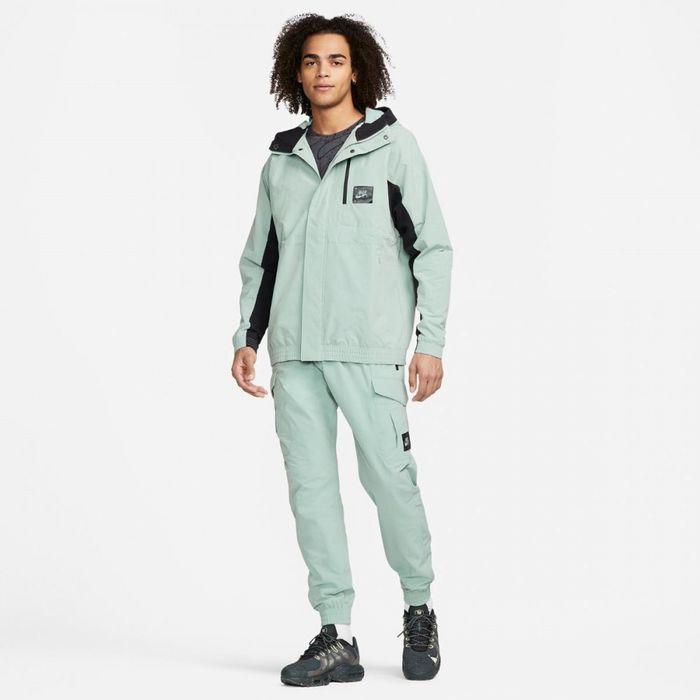 Вітровка, куртка Nike Sportswear Air Max Woven Jacket Grey DO7241-013