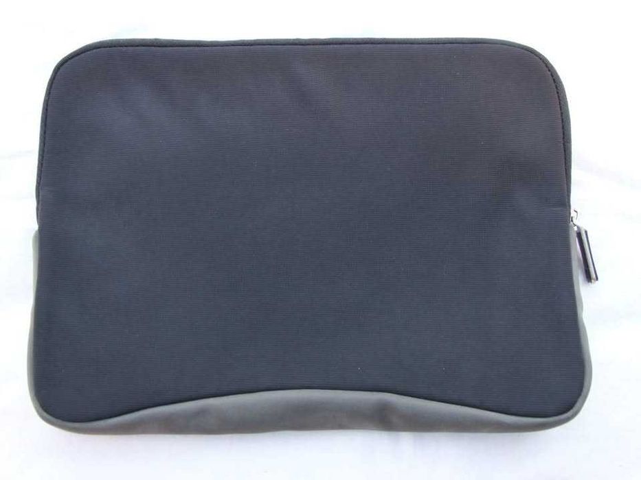 Nowy pokrowiec -etui do tableta Bugatti
