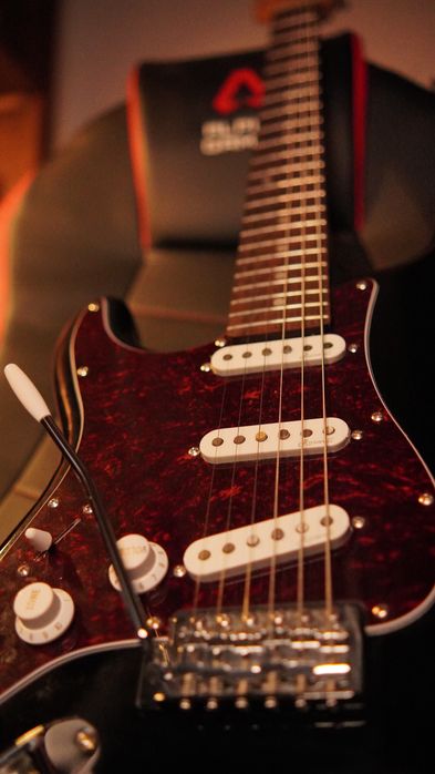 Guitarra Harley Benton ST-62LH BK Vintage Series