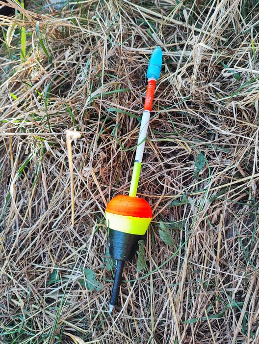 Светлячок на поплавок