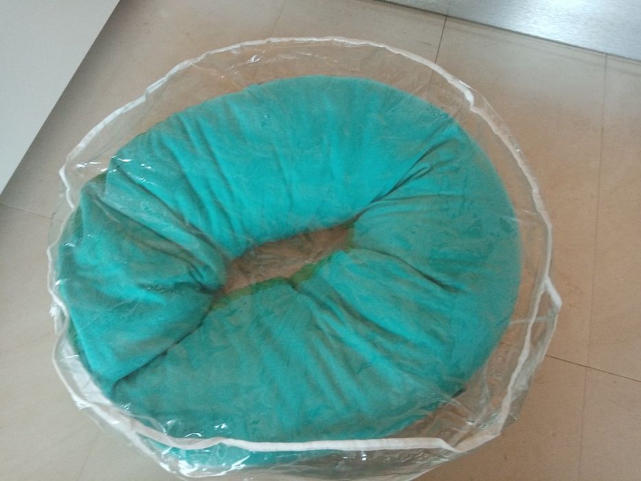 Almofada de Amamentação Peekaboo