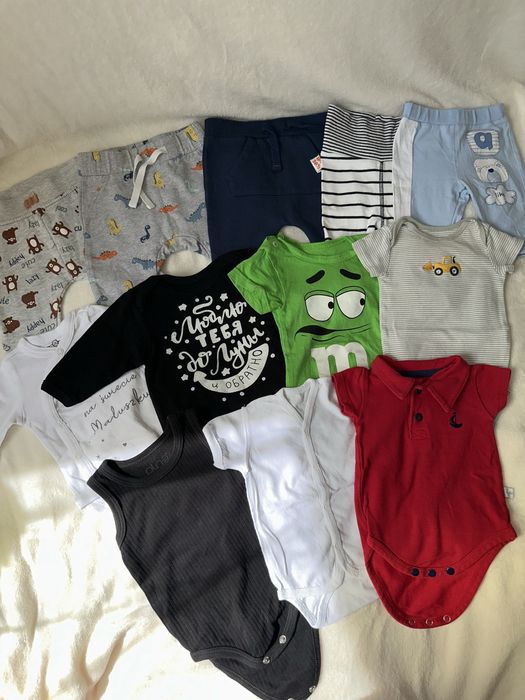 Лот одягу для малюка