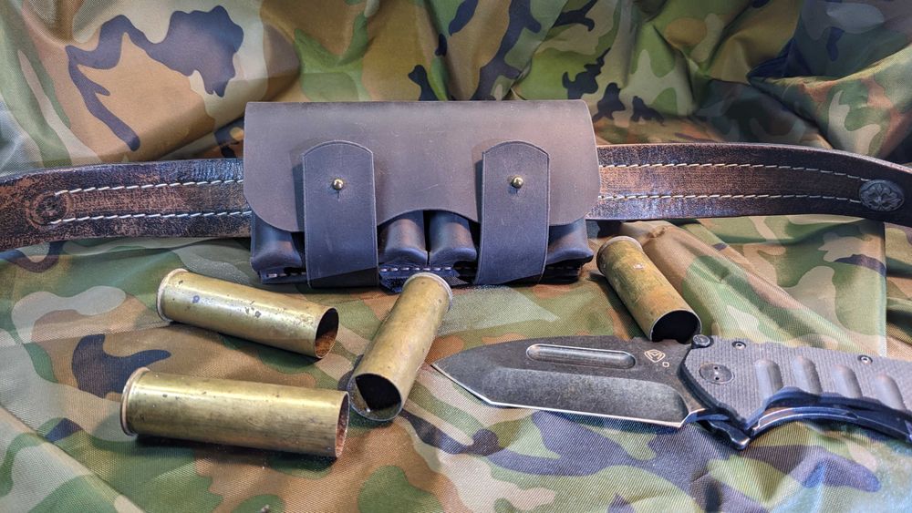 Кожаный патронташ на 6 патронов, 12 - 16 калибра, ручной работы.