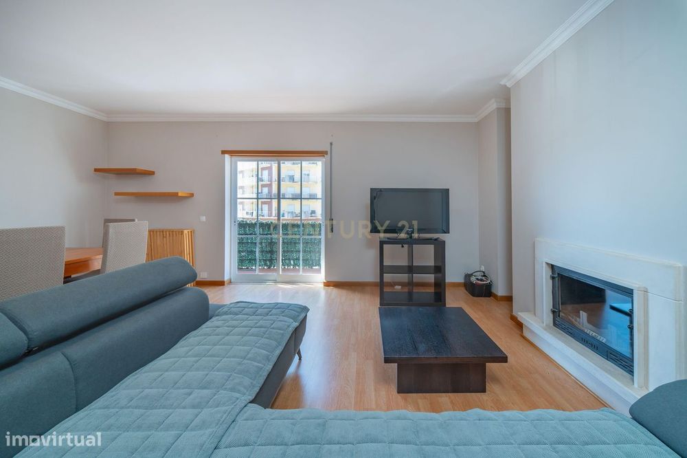 Apartamento T1 para arrendar - Rio de Mouro - Sintra