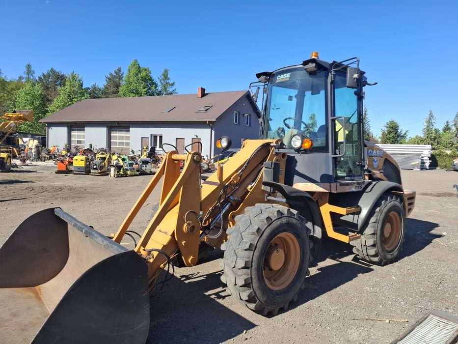 Ładowarka case 321 jcb bobcat volvo
