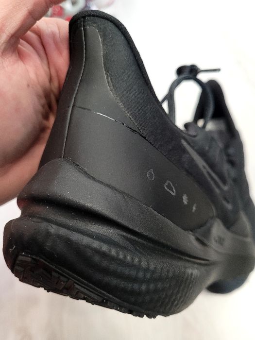 Кроссовки NIKE AIR WINFLO 9 Shield нові original