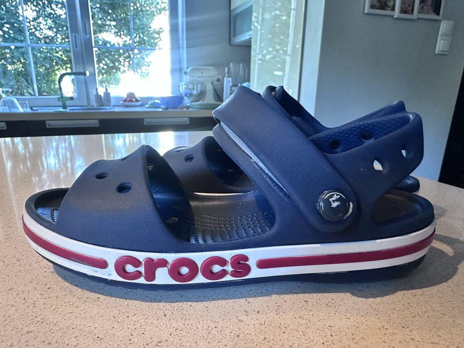 Sandały Crocs J1 32-33