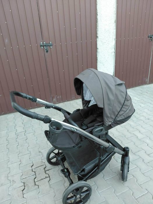 Sprzedam  wózek  4w1