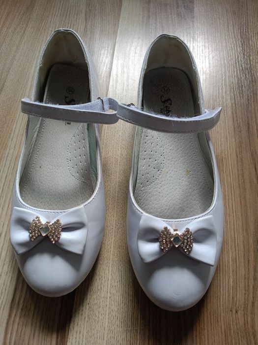 Buty baleriny białe
