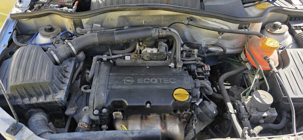 Opel Corsa 1.2 Twinport silver