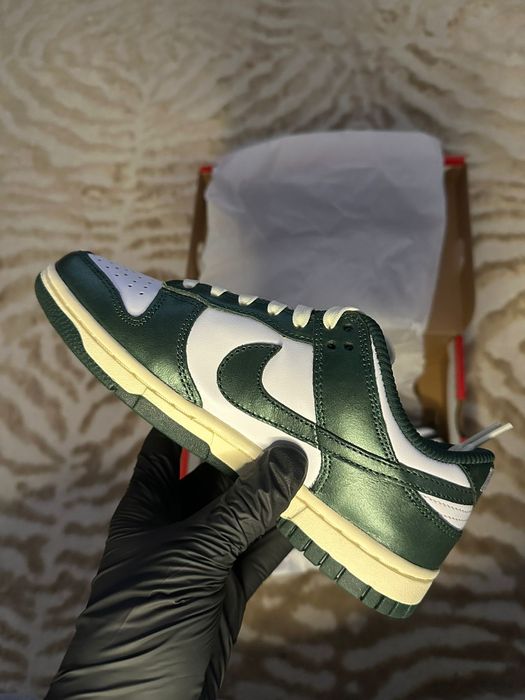 Nike Dunk Low Vintage Green 36