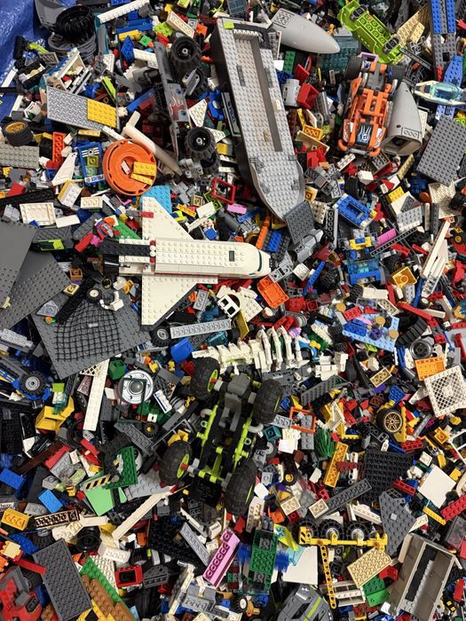 klocki LEGO oryginalne mix 2 kg z figurkami