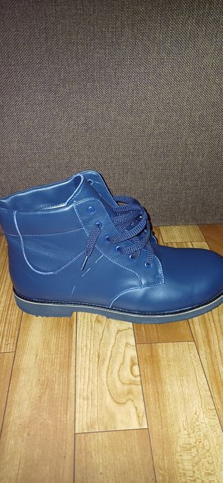 Взуття підліткове