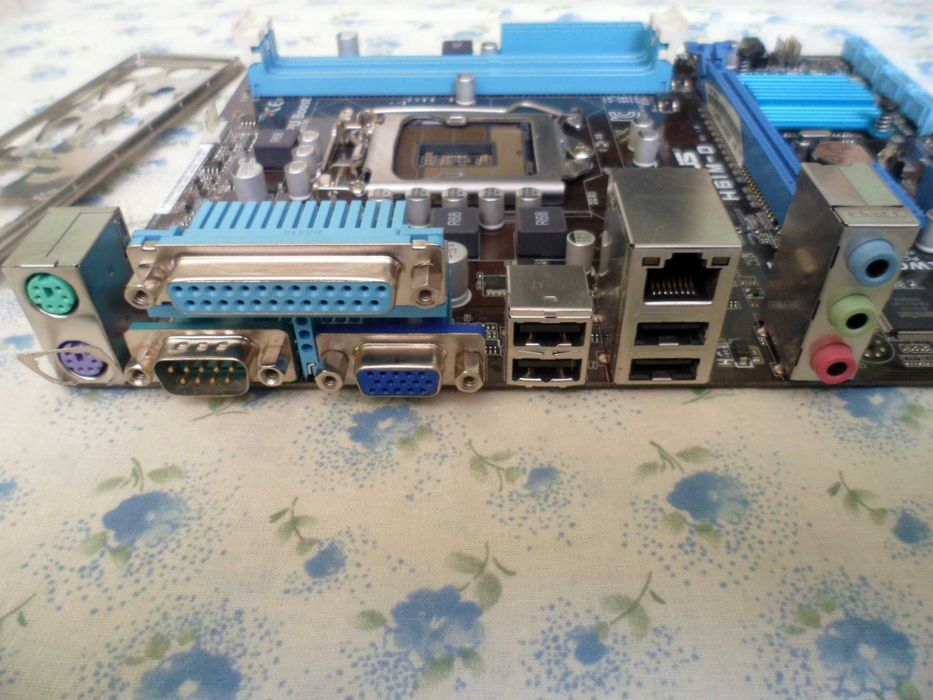 Материнська плата   Socket 1155   Asus H61M-D