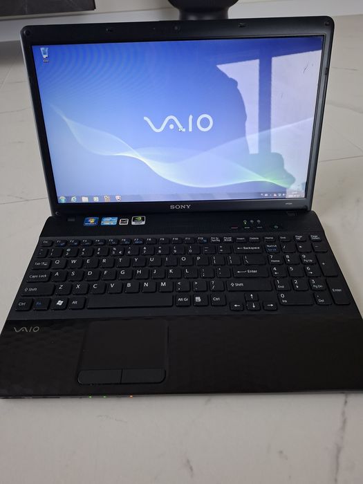 2 szt Laptop Sony Vaio czarny i biały - Sprawne