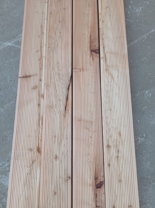 Deska tarasowa ryflowana modrzewiowa