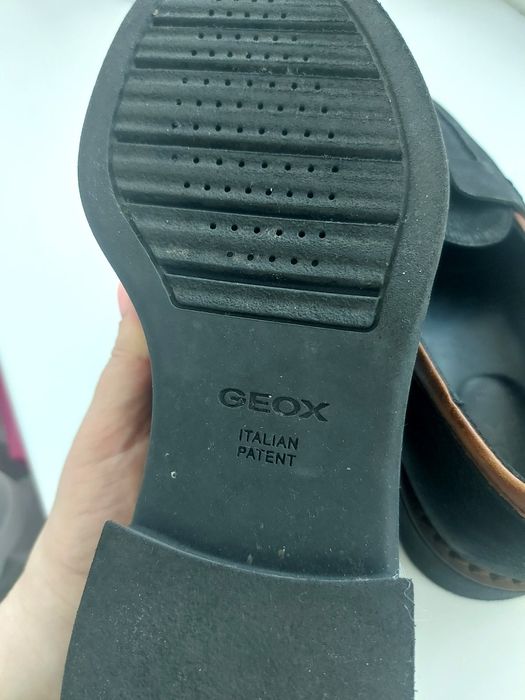 Лофери жіночі, бренд Geox , Італія