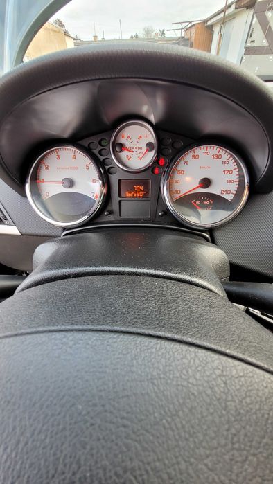 Peugeot 207 1.6 benzyna