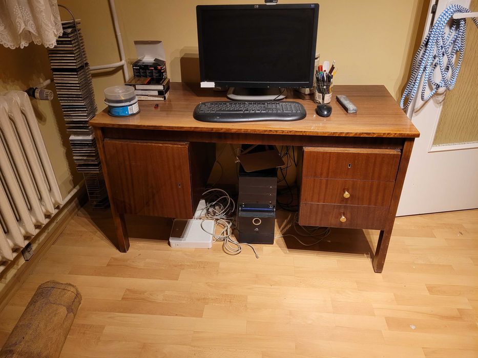 biurko vintage, politura, 3 szuflady + szafka