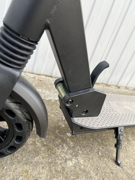 Електросамокат Eljet E-210