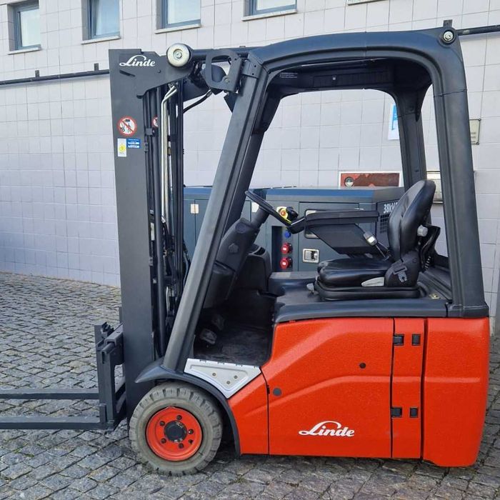 Empilhador Elétrico Linde E14-01