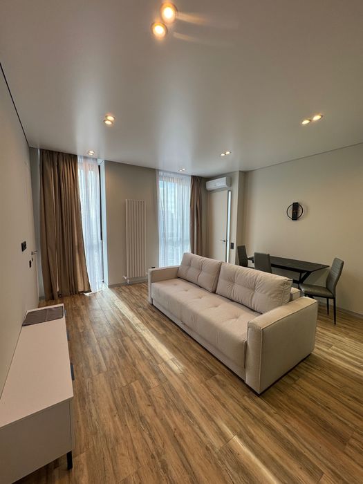 Здам 2х кім квартиру Центр перша здача