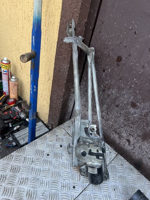 Трапеция дворников моторчик крайслер стратус chrysler stratus