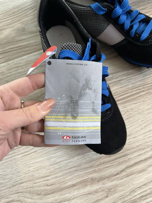 Кросівки botas шкіра