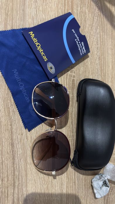 Oculos de sol novo na garantia feminino