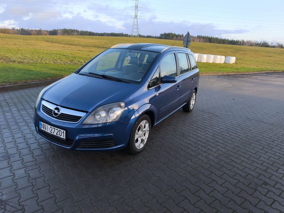 Opel Zafira 1.6 benzyna Hak 7-osób Nawigacja  Panorama
