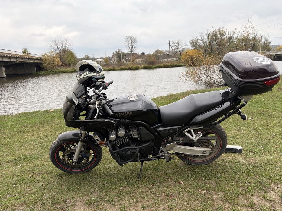 Yamaha FZS 600 Fazer